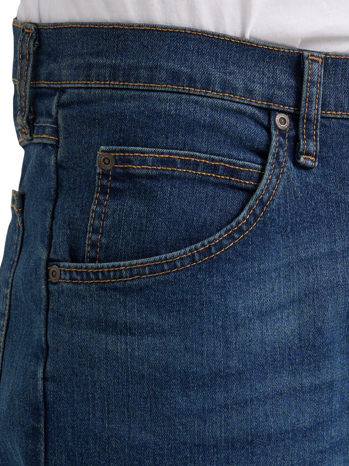 Wrangler Men's and Big Men's Relaxed Fit Jeans with Flex - Image 2