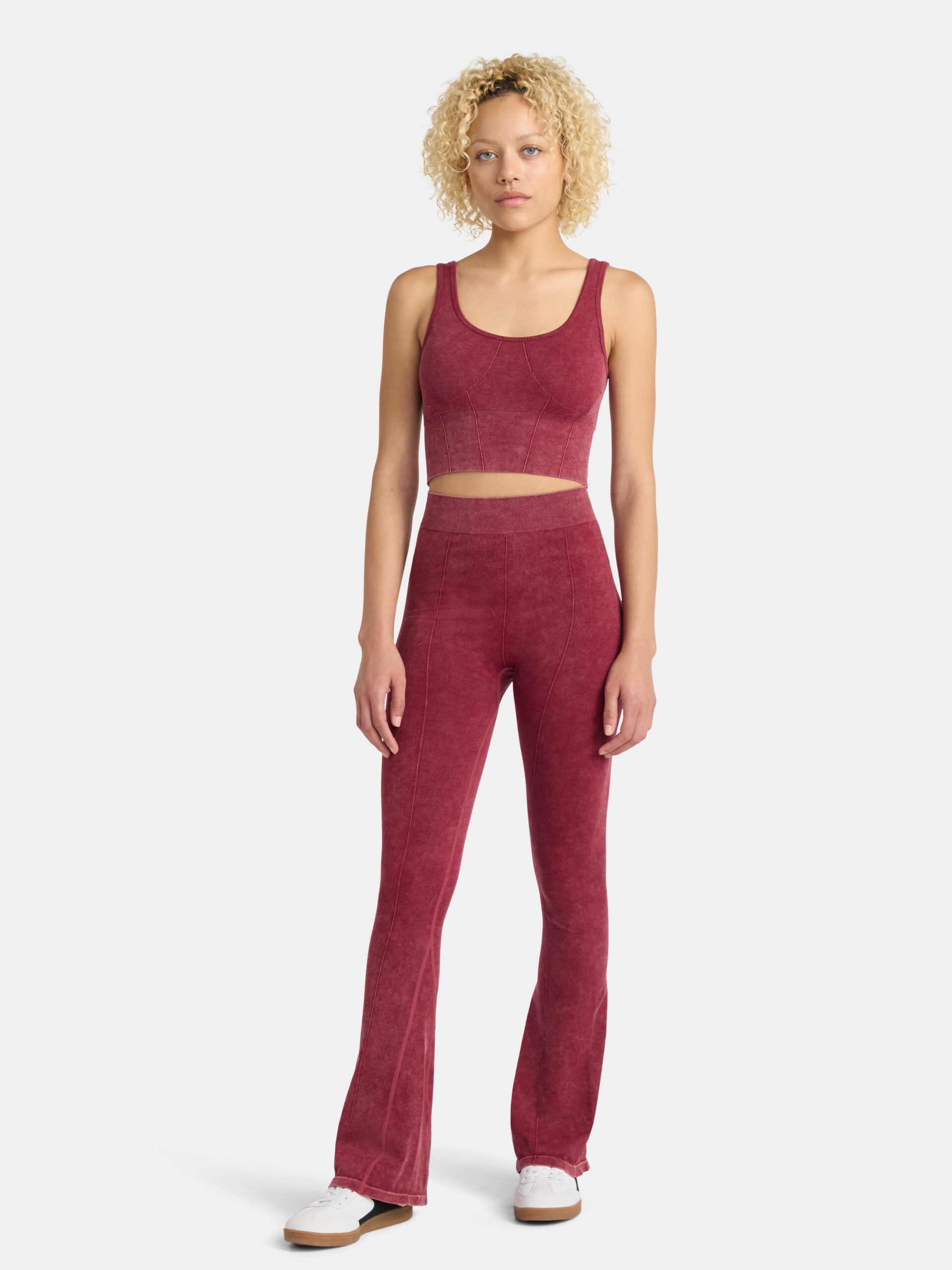 No Boundaries Seamless Scoop Cropped Tank and Flare Leggings Set, 2-Piece, Women’s