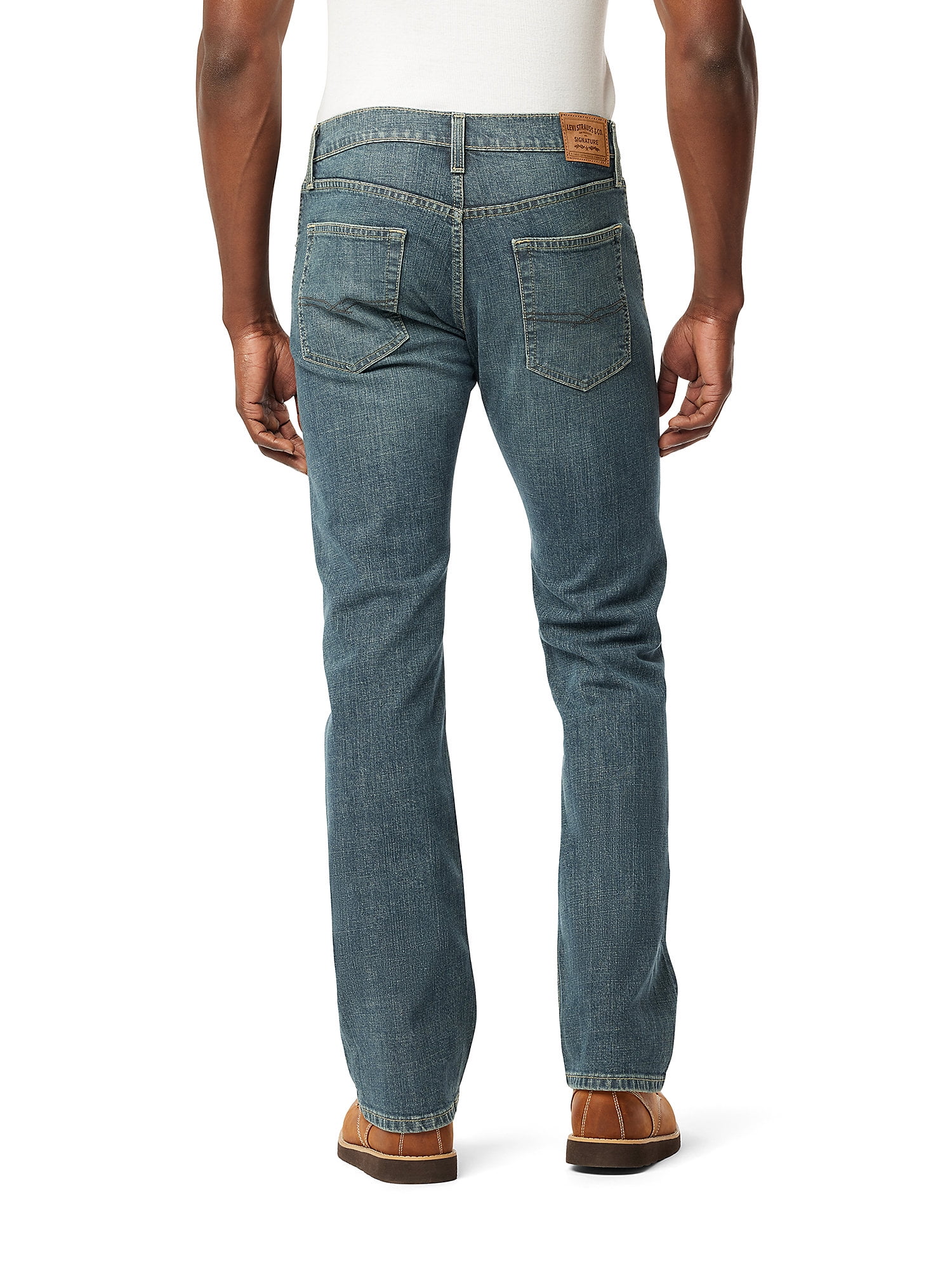 Levi Strauss Signature Men's and Big and Tall Bootcut Jeans - Image 3
