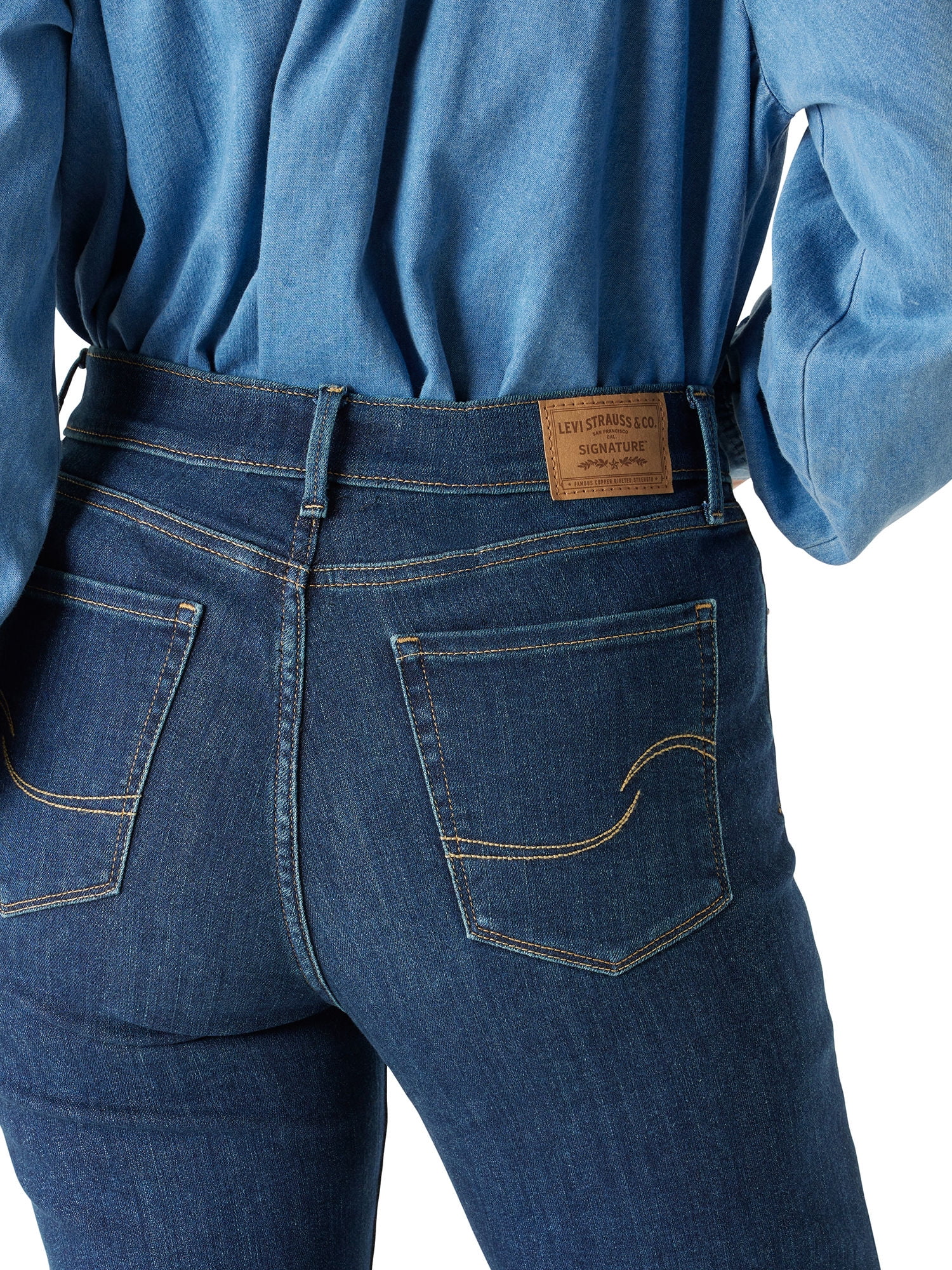 Levi Strauss Signature Women's and Women's Plus Mid Rise Straight Jeans, Tummy-Smoothing Pannel, Inseams: 29", 31", 33", Sizes 2-26 - Image 4